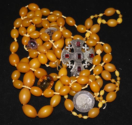 A group of costume jewellery